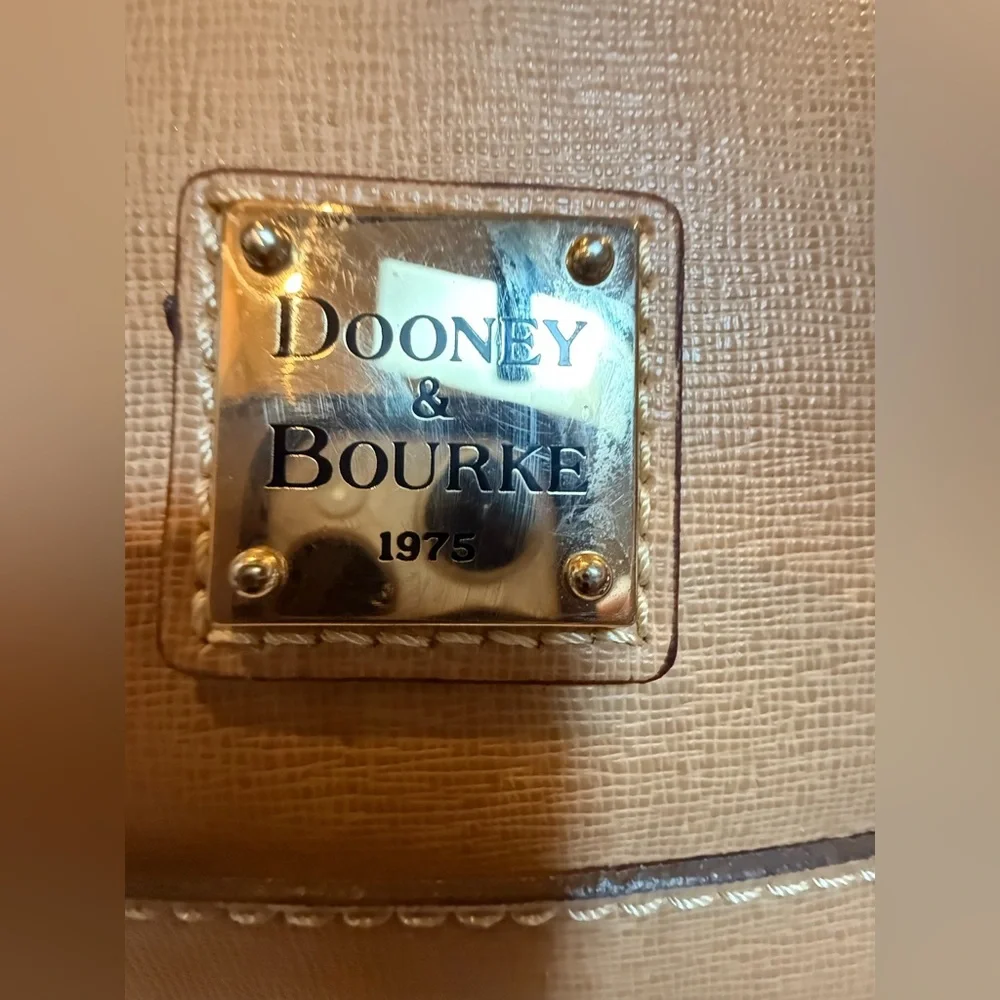 Dooney & Bourke Beige Satchel. like New! EUC. It will never go out of style. - Picture 7 of 16